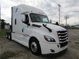 2019 Freightliner Cascadia Sleeper