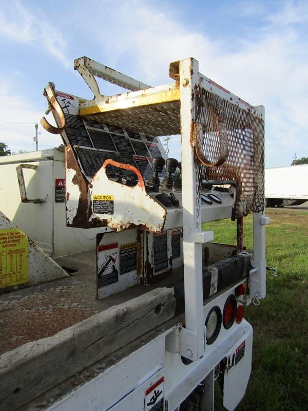 2006 International 4400 Digger Derrick