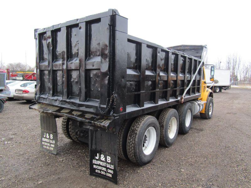 2006 Freightliner M2112 Dump Truck