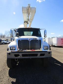 2003 International 7400 Elevator Bucket Truck