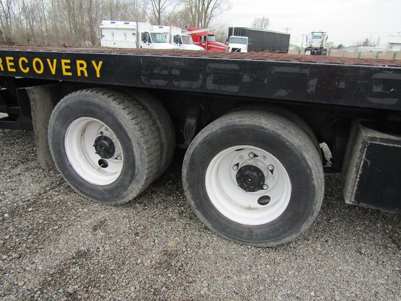 2003 Freightliner M2106 Roll Off