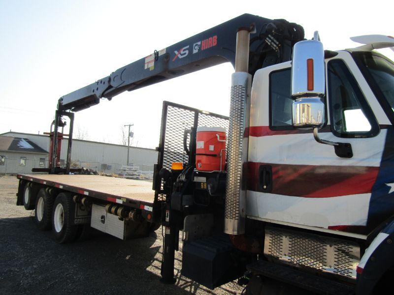 2012 International 7600 Flatbed w/ Crane