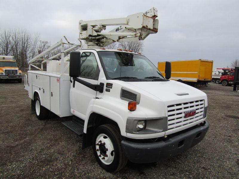 2008 GMC C5500 Bucket Truck