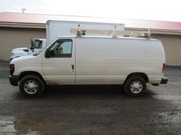 2013 Ford E350 Econoline Cargo Van