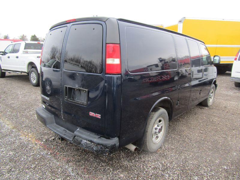 2005 GMC G1500 Cargo Van