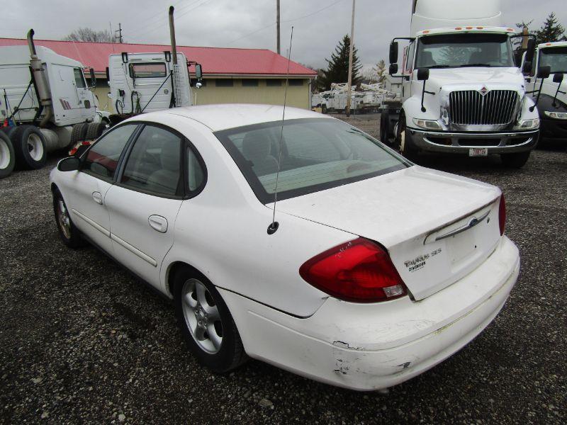 2001 Ford Taurus