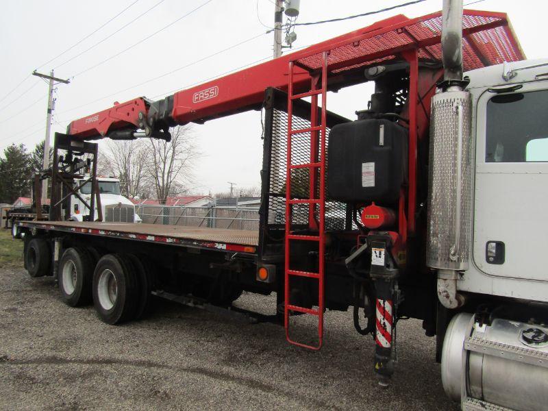 2007 Peterbilt 357 Drywall Crane