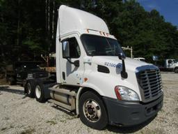 2011 Freightliner CA113 Daycab