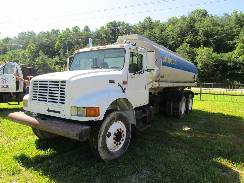 1996 International 4900 Fuel Truck