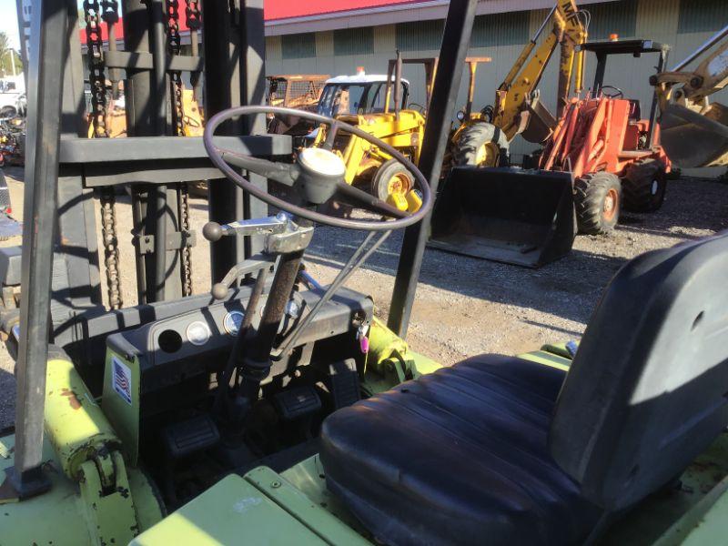 Clark C500Y 80 Forklift