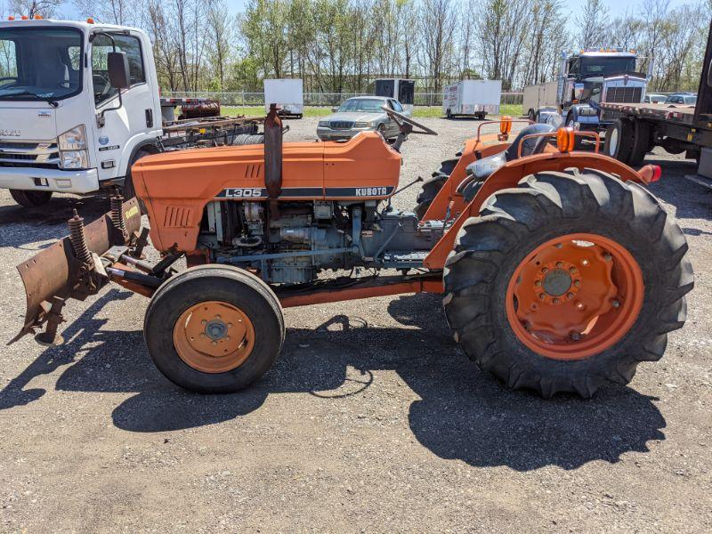 Kubota L305 Tractor