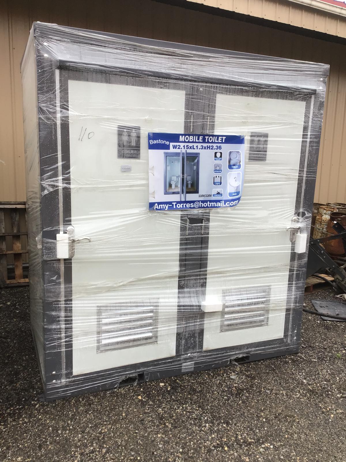 Double Stall Portable Toilets w/ Sinks