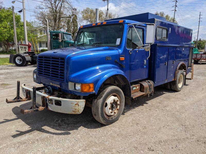 2001 International 4700 Utility