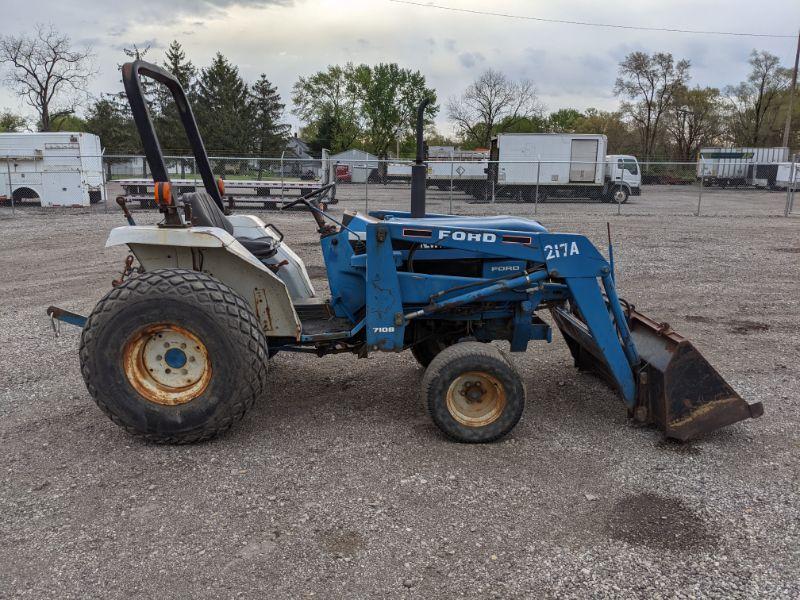 1996 Ford 1720 Tractor