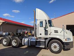 2014 Mack CXU613 Daycab