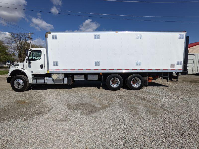 2014 Freightliner M2106 Box Truck