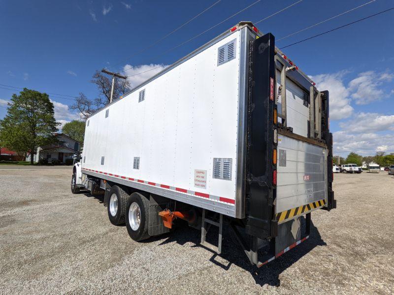 2014 Freightliner M2106 Box Truck