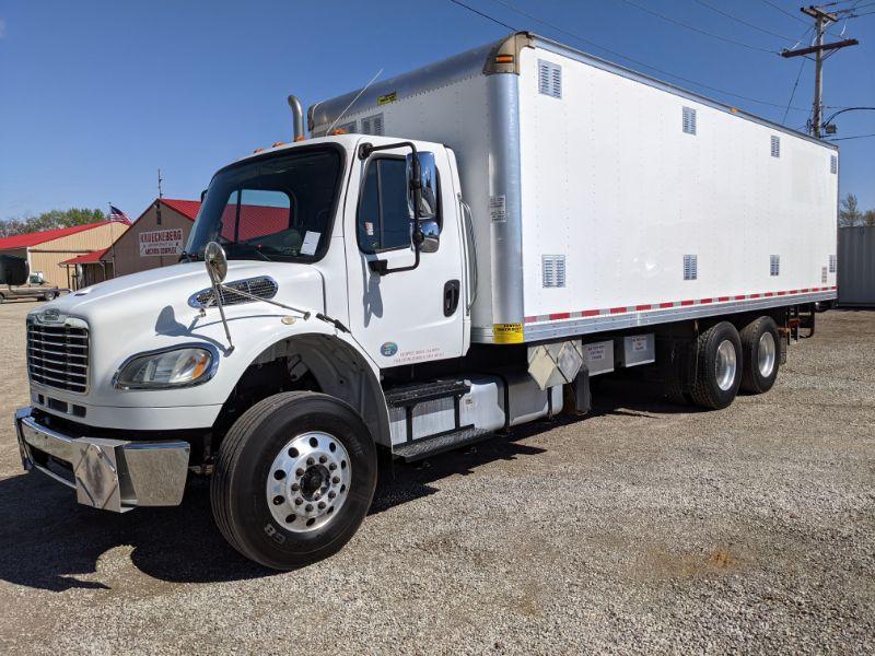 2014 Freightliner M2106 Box Truck