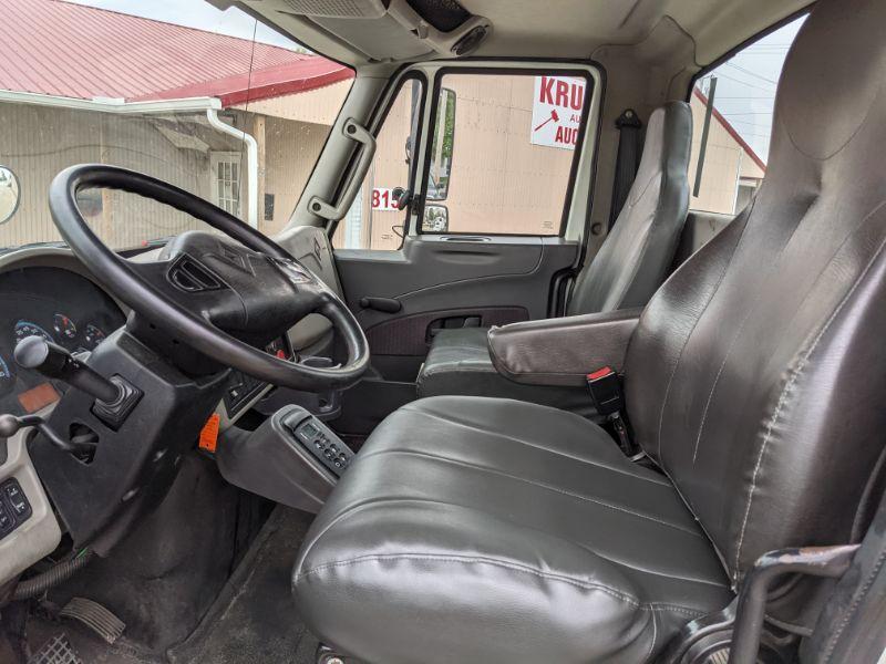 2012 International 4400 Daycab