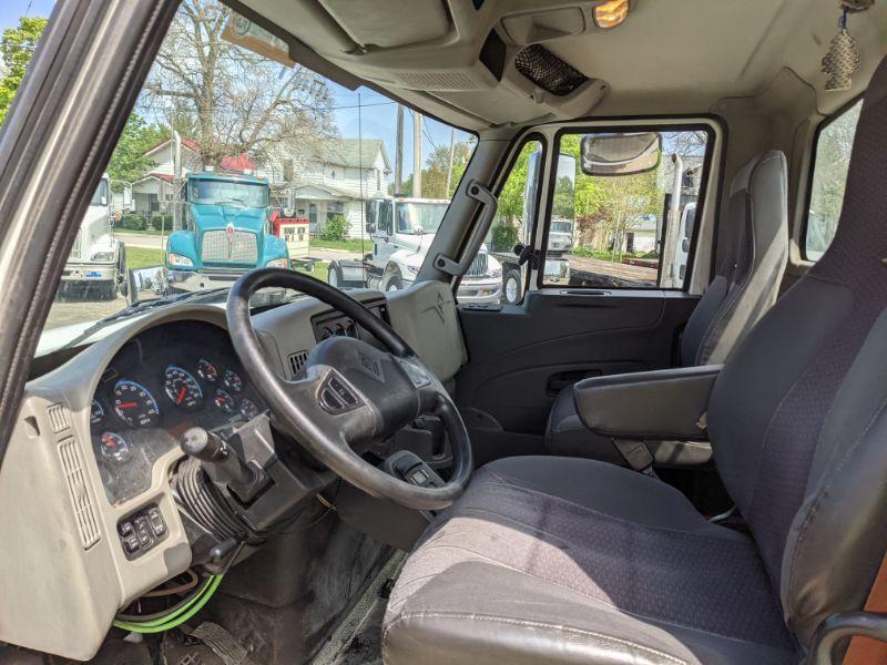 2015 International 4400 Daycab