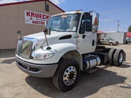 2016 International 4400 Daycab