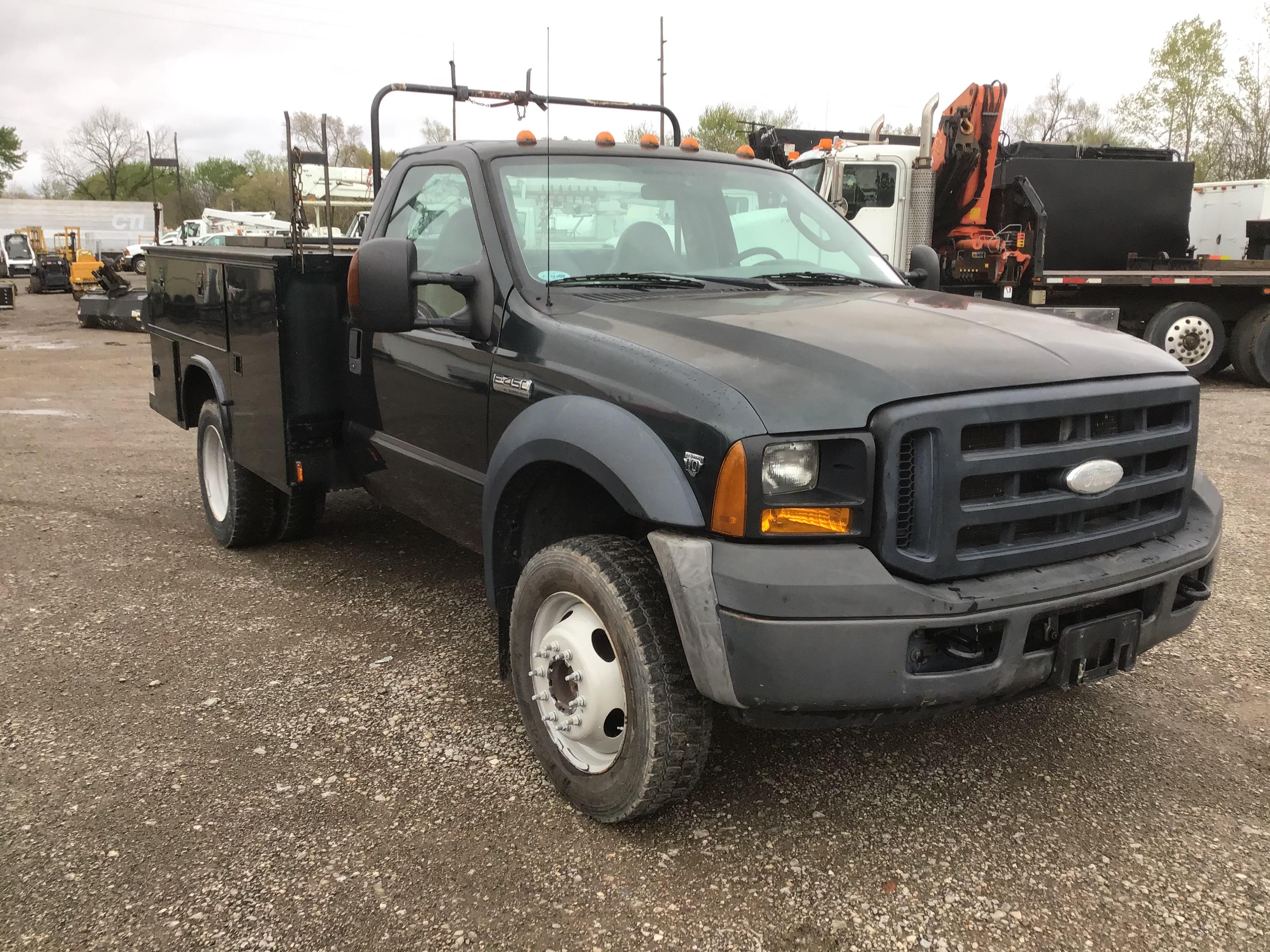 2006 Ford F450 Utility