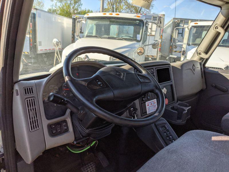 2012 International 4400 Daycab