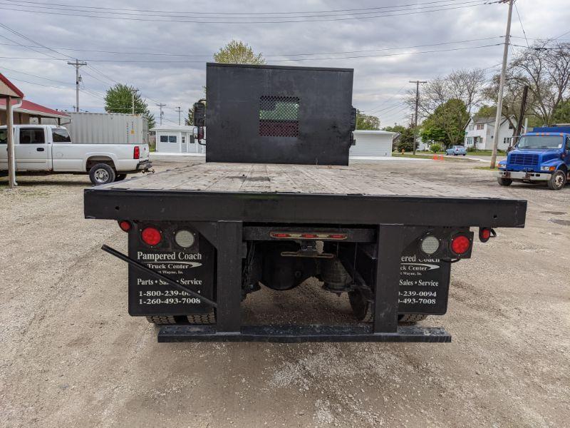 2013 Freightliner M2106 Flatbed