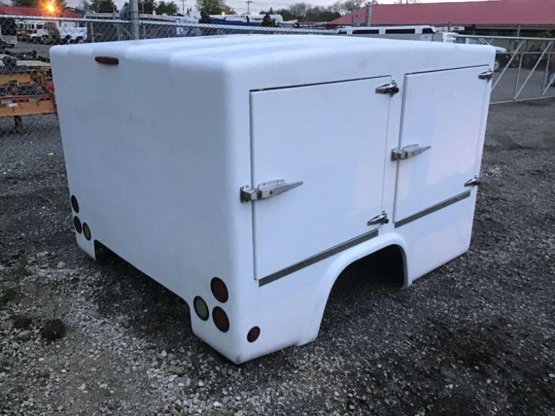 8' Reefer Box w/ Compressor