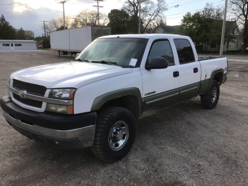 2003 Chevy 2500HD Pickup