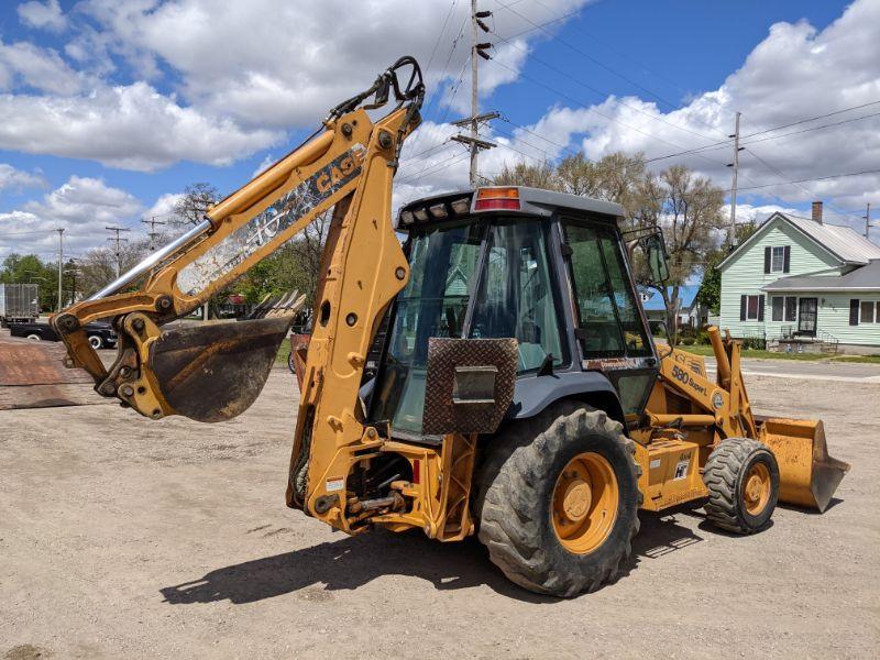 Case 580 Super L Backhoe