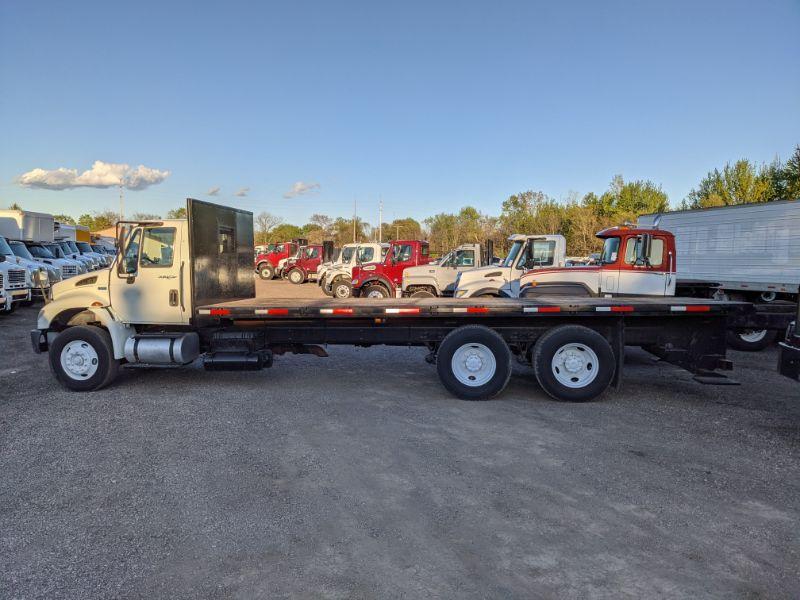 2013 International 4400 Flatbed w/ Moffett Hookup