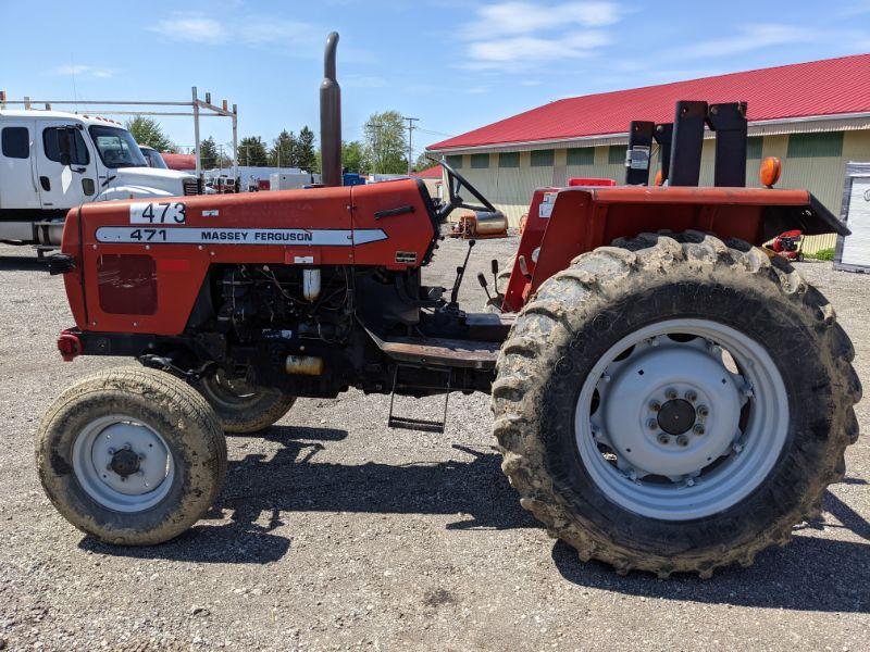 Massey Ferguson 471 Tractor