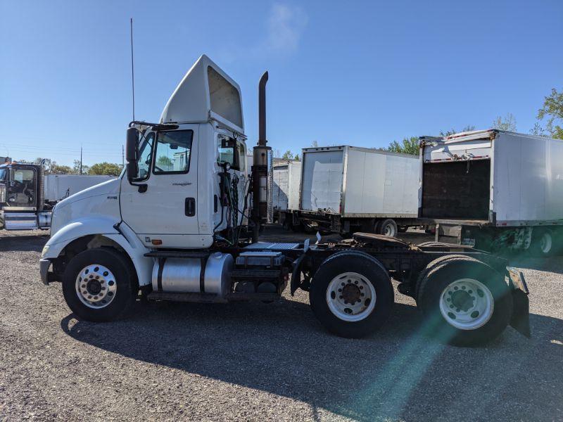 2013 International 8600 Daycab