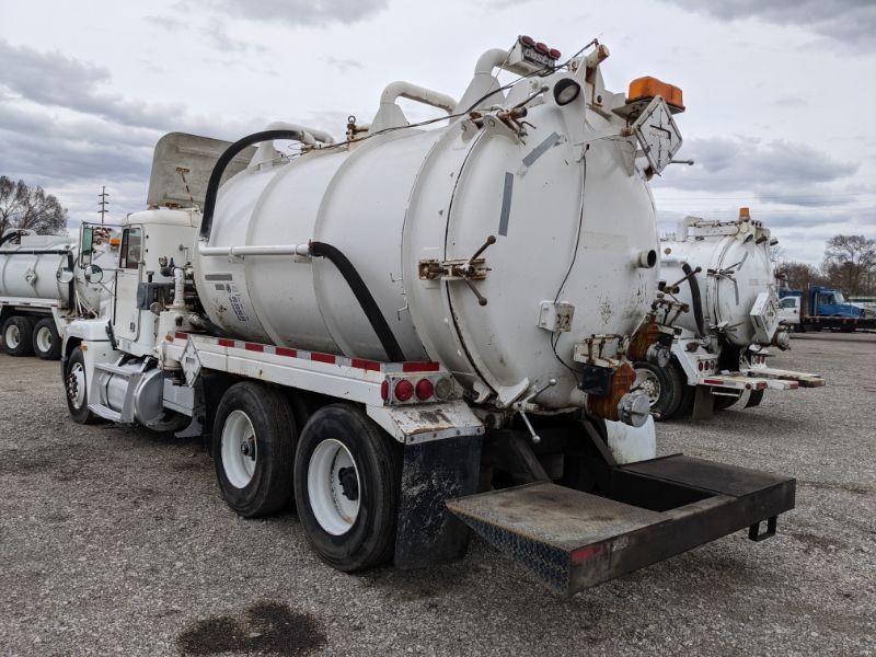 1997 Freightliner FLD120 Vac Truck