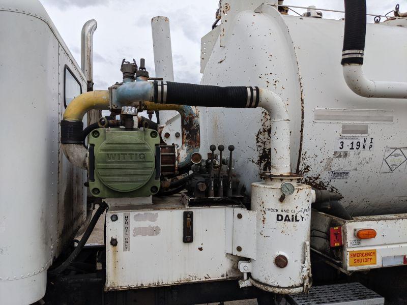 1991 Freightliner Vac Truck