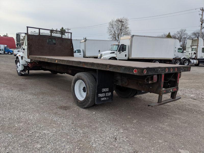 2002 International 4300 Flatbed