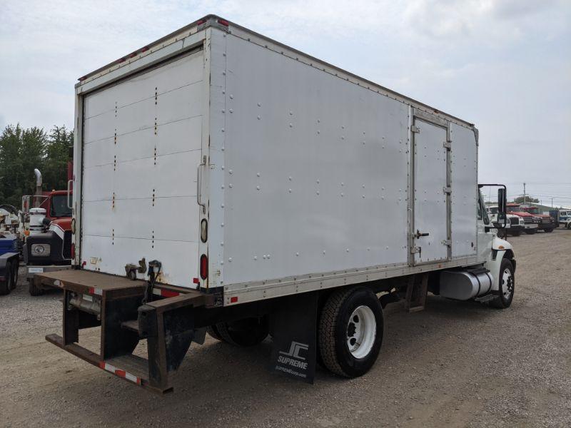 2014 International 4300 Box Truck