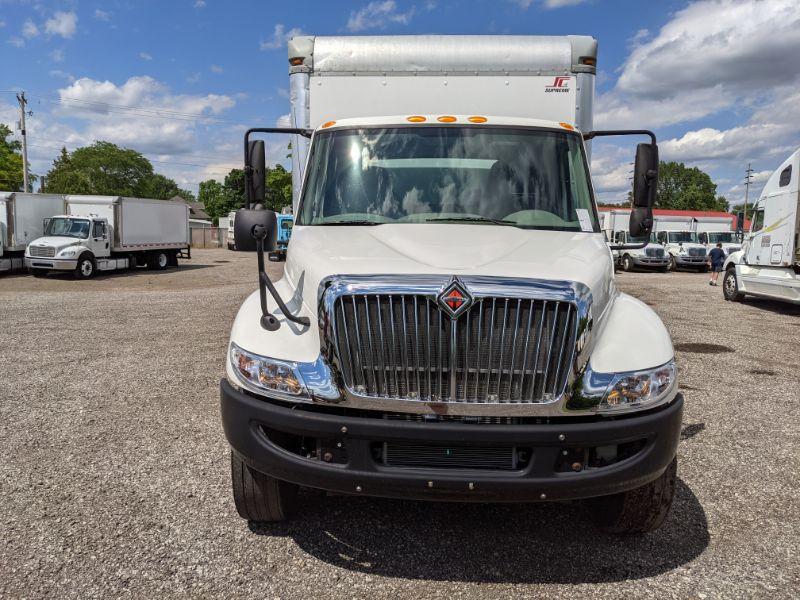 2014 International 4300 Box Truck