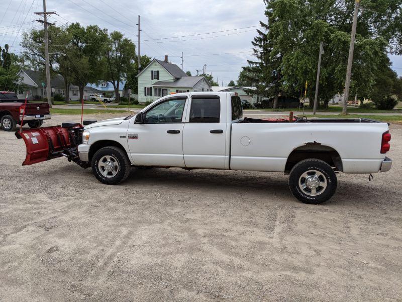 2004 Dodge Ram 2500 Pickup W/ Snowplow