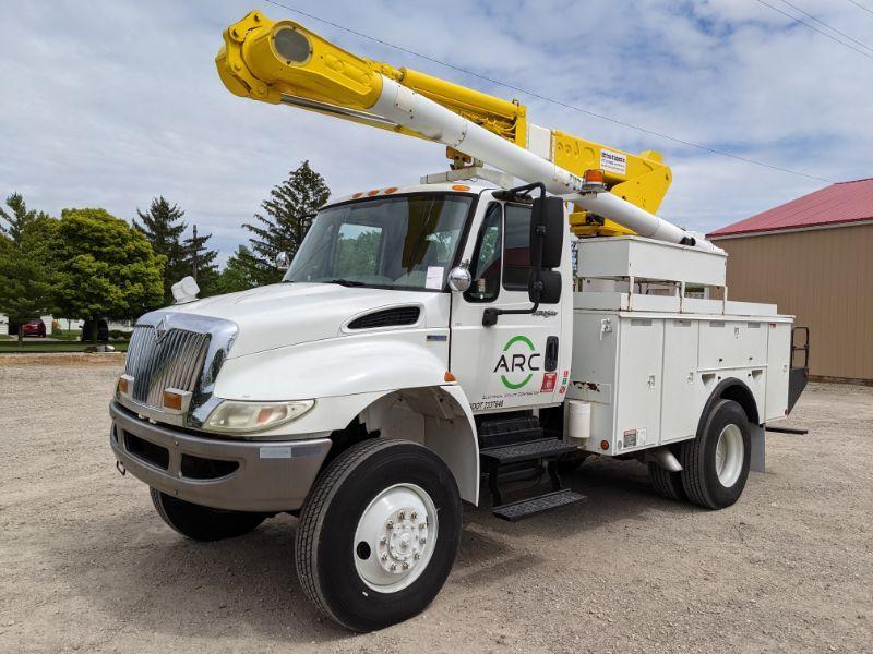 2009 International 4300 Bucket Truck