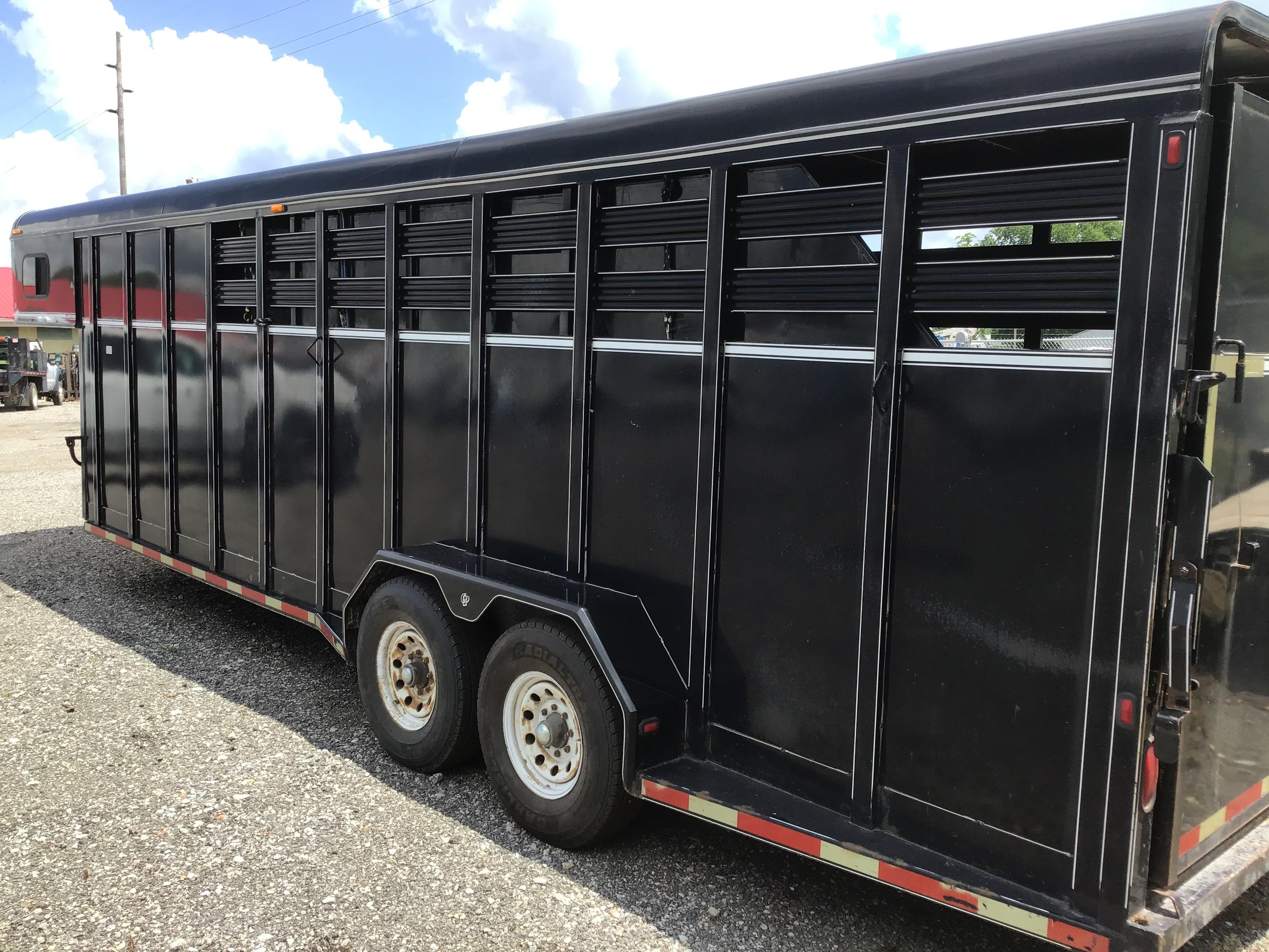 2001 Corn Pro SG-247S Gooseneck Livestock Trailer