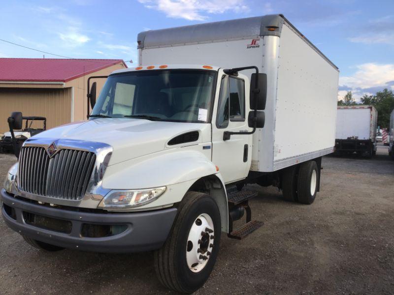 2014 International 4300 Box Truck