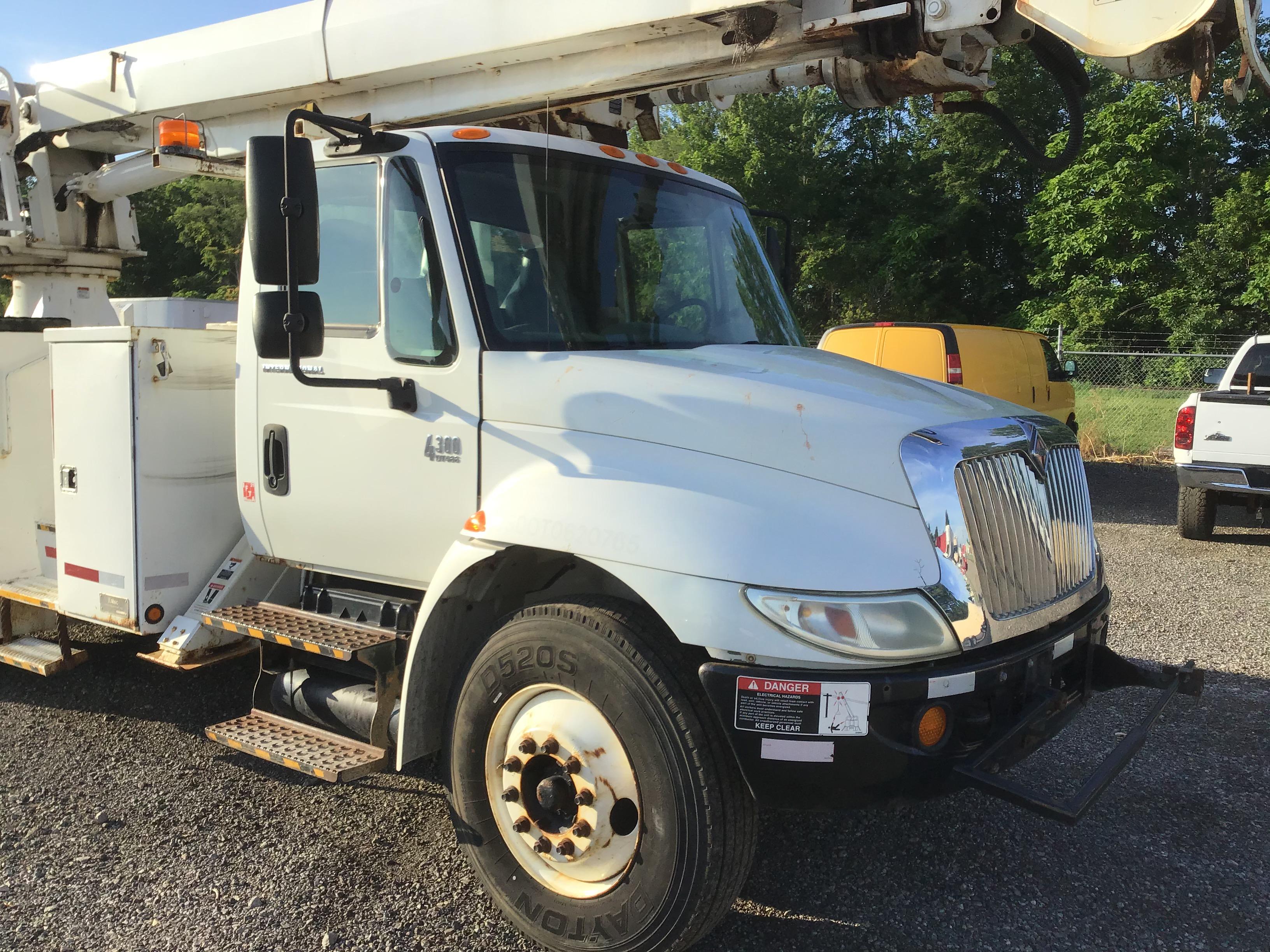 2007 International 4300 Digger Derrick