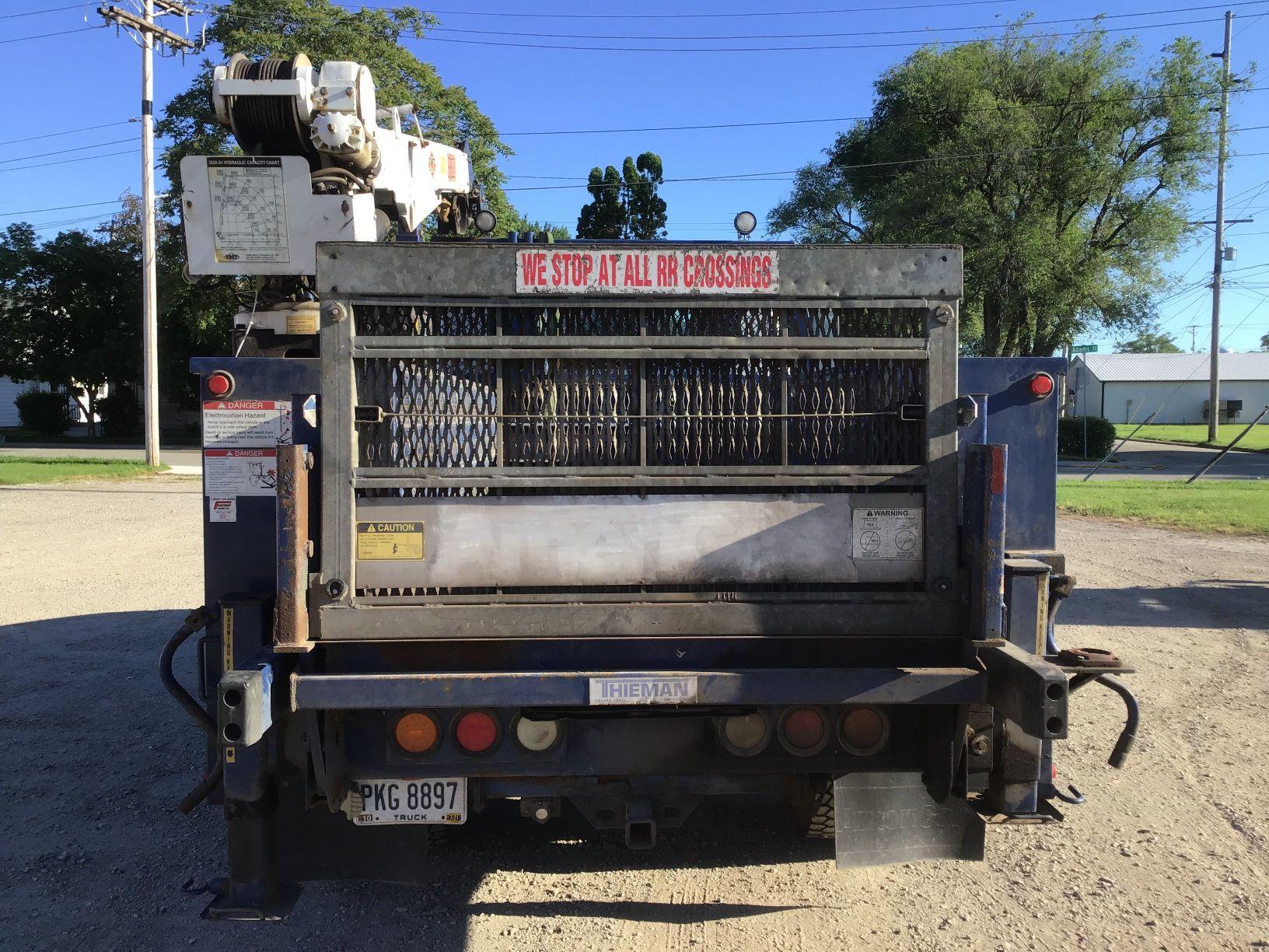 2005 International 4200 Service Truck