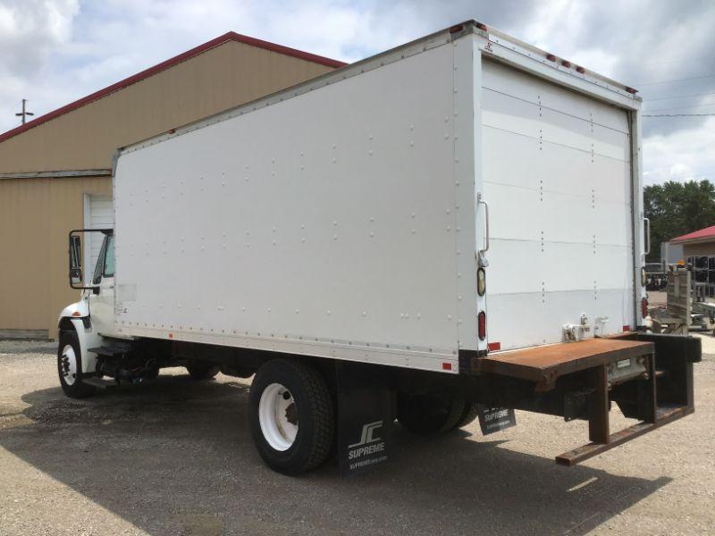 2014 International 4300 Box Truck