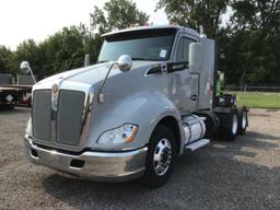 2016 Kenworth T680 Daycab