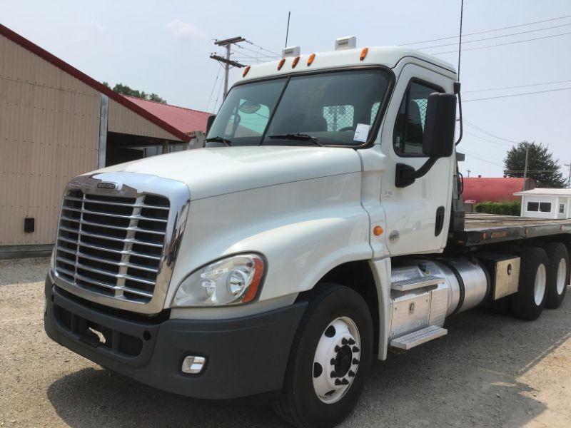 2015 Freightliner CA125 Roll Off