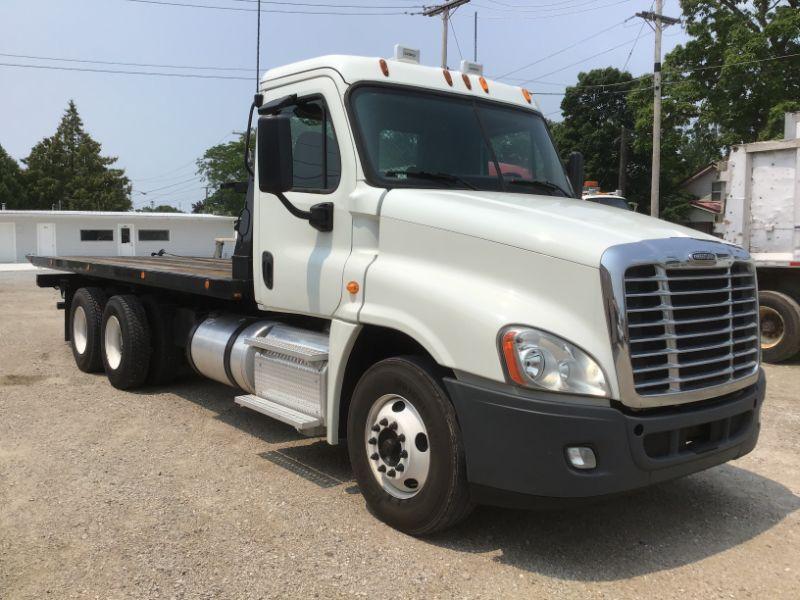 2015 Freightliner CA125 Roll Off