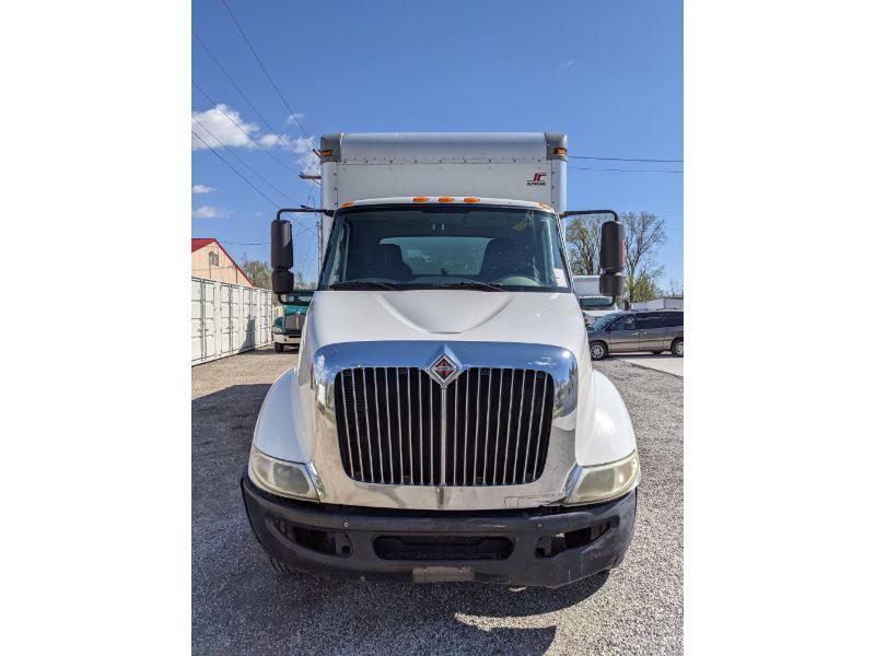 2010 International 8600 Box Truck